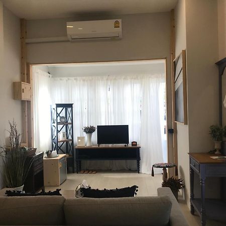 P.O.E Posh Homestay Cha-Am Dış mekan fotoğraf